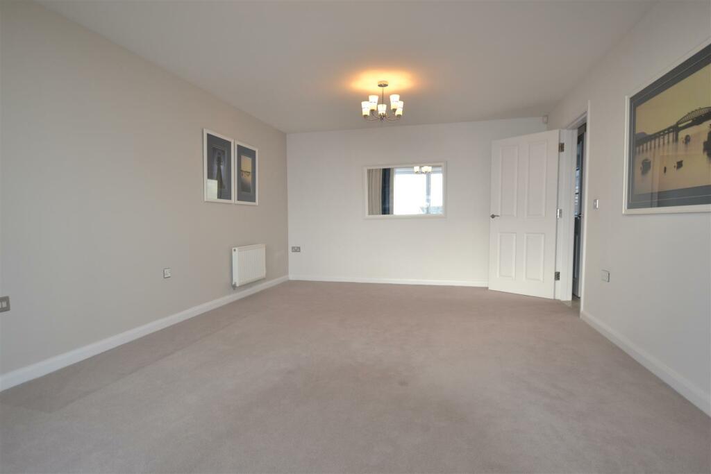 Additional image 9 of Channel View, Ogmore-By-Sea, Vale of Glamorgan, CF32 0QB