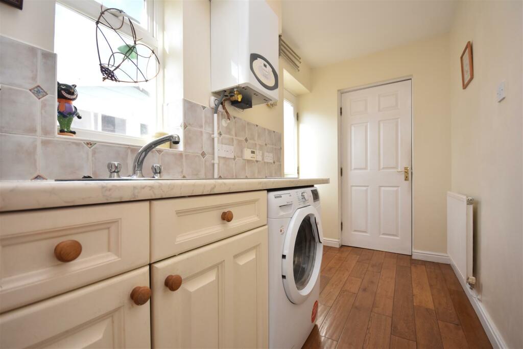 Additional image 7 of Starlight View, 156 Westward Rise, Barry, Vale of Glamorgan, CF62 6NQ