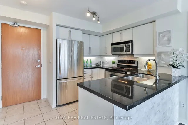 Additional image 4 of 219 Fort York Blvd Unit 613