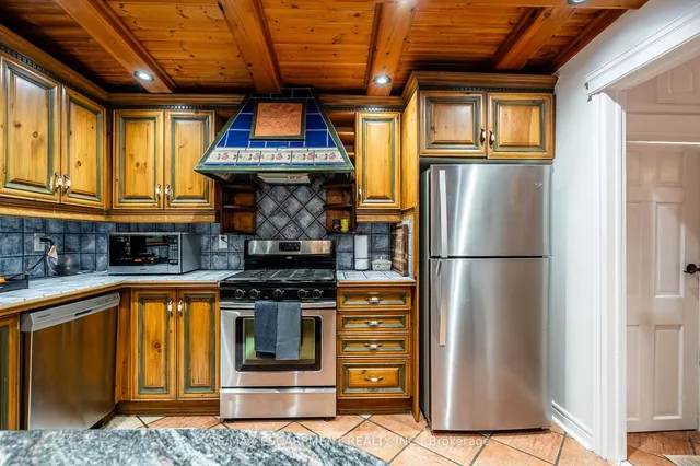 Additional image 15 of 164 Edgemont St