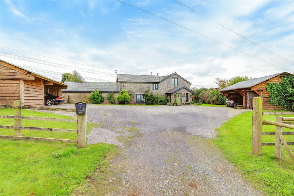 Additional image 11 of Kwisha, The Germonds, Watery Lane, Welsh St Donats, CF71 7SS