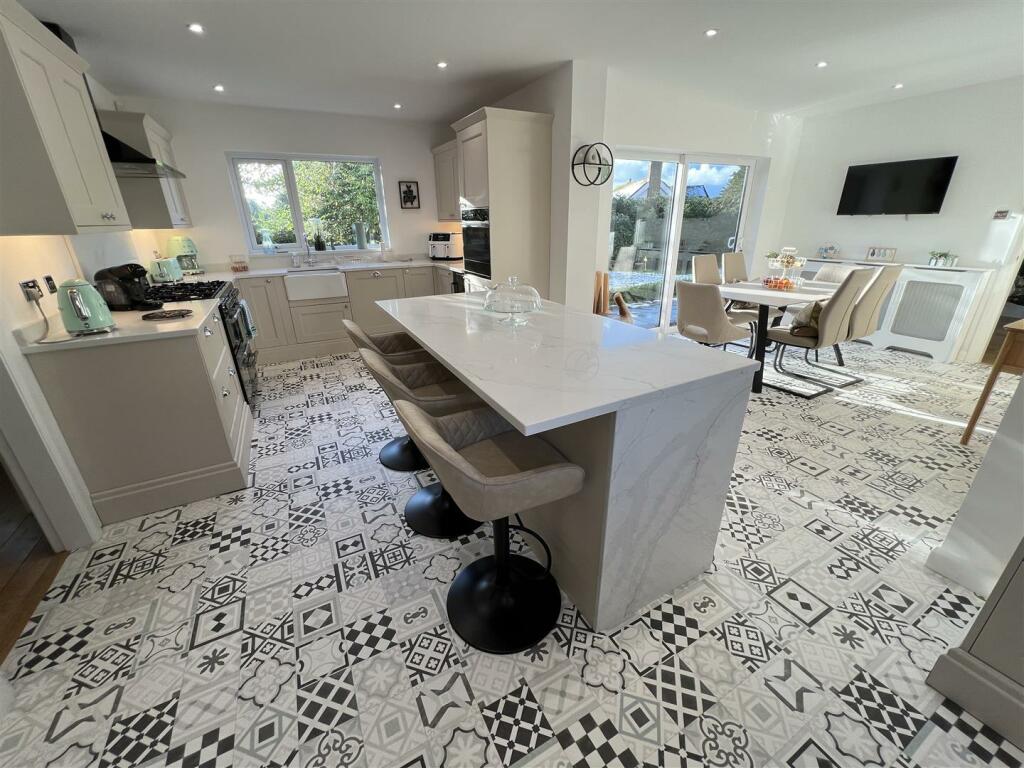 Additional image 8 of Gayton Road, Heswall, Wirral