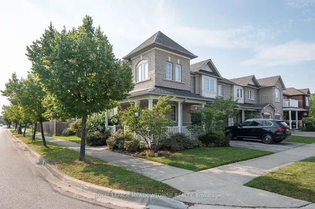 Additional image 40 of 1105 Mcclenahan Cres