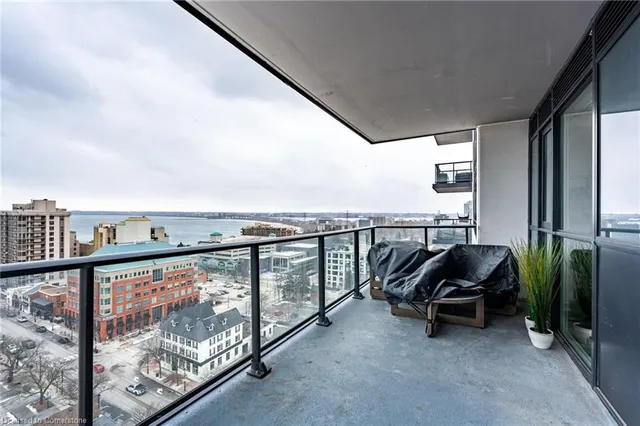 Additional image 30 of 2007 James St Unit 1305