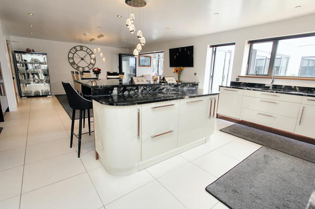 Additional image 5 of Cog Road, Sully, CF64