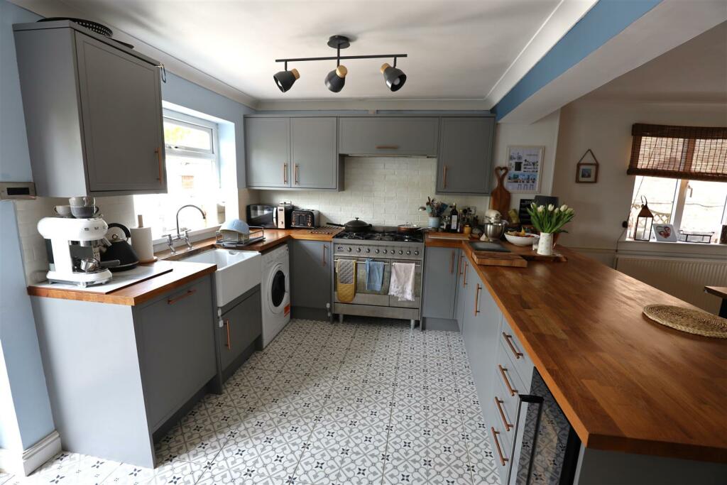 Additional image 10 of Millfield Drive, Cowbridge, Vale of Glamorgan, CF71 7BR