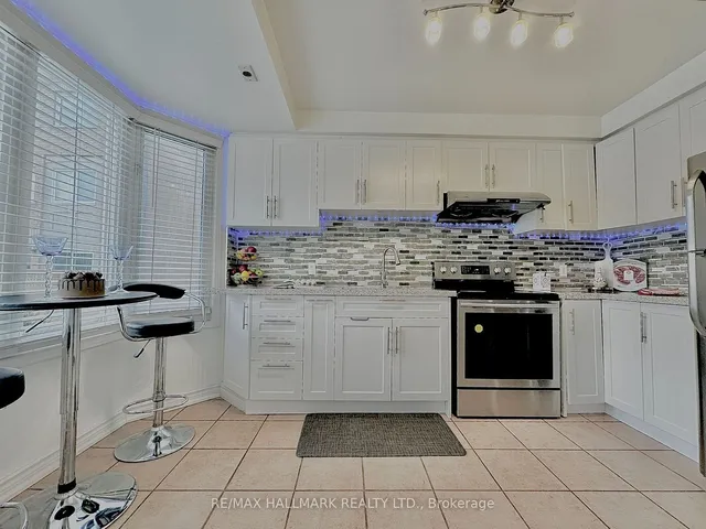 Additional image 3 of 28 Rosebank Dr Unit 1107