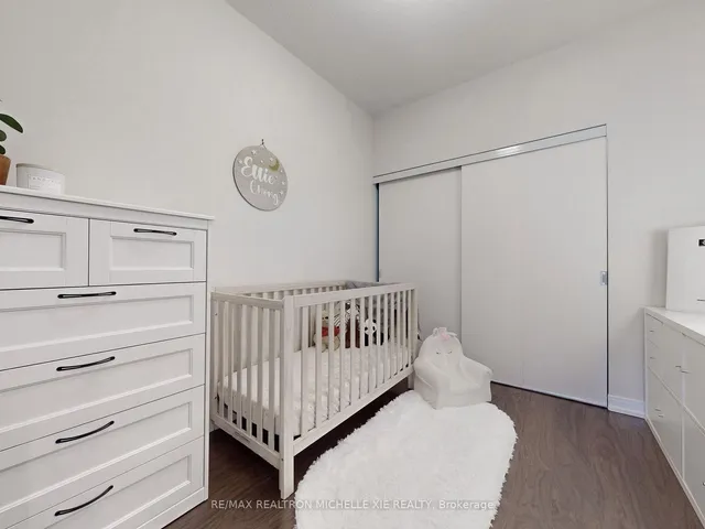 Additional image 17 of 151 Village Green Sq Unit 106