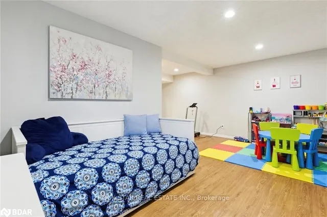 Additional image 17 of 95 Cotton Grass St