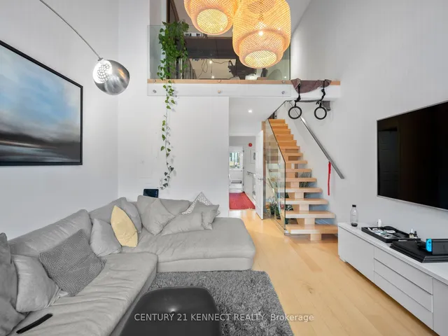 Additional image 30 of 570 Wellington St Unit 13A