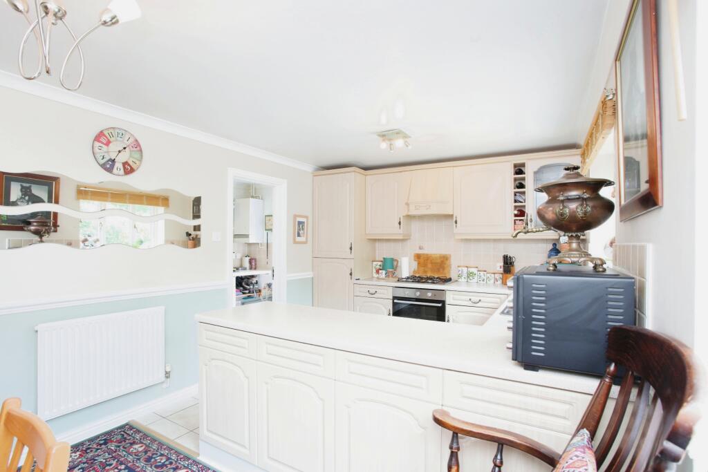 Additional image 7 of Clos Cae Pwll, Treharris, CF46