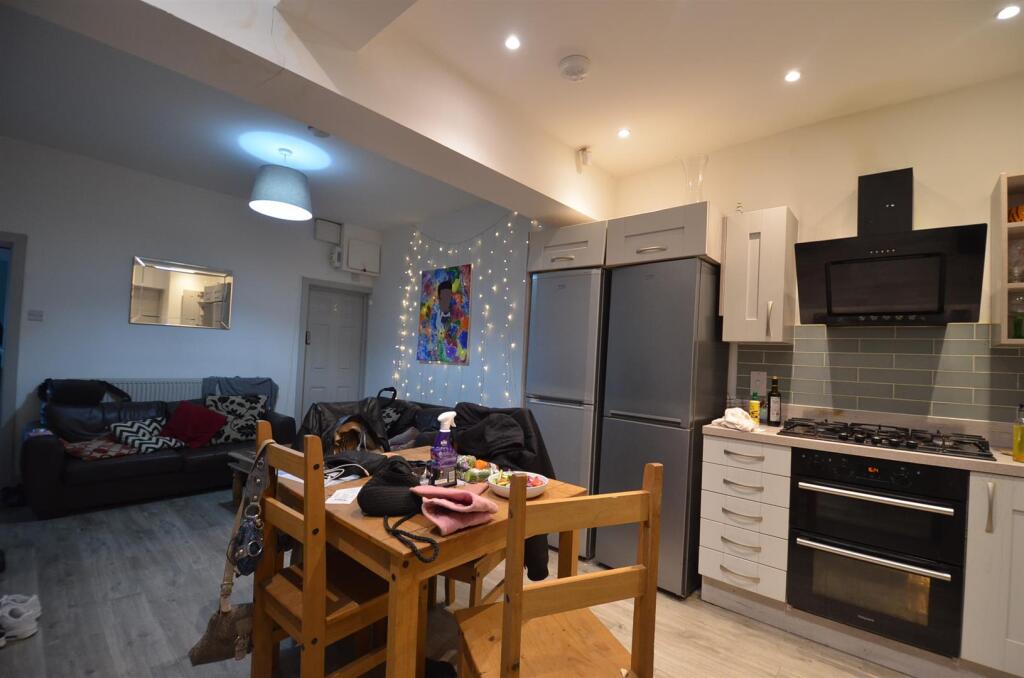 Additional image 3 of Katie Road Selly Oak, B29 6JG