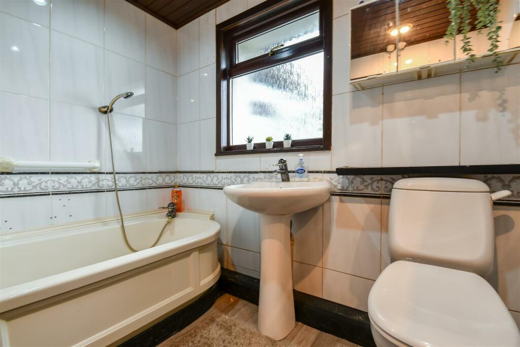 Additional image 18 of Viaduct View, Porthkerry, Rhoose