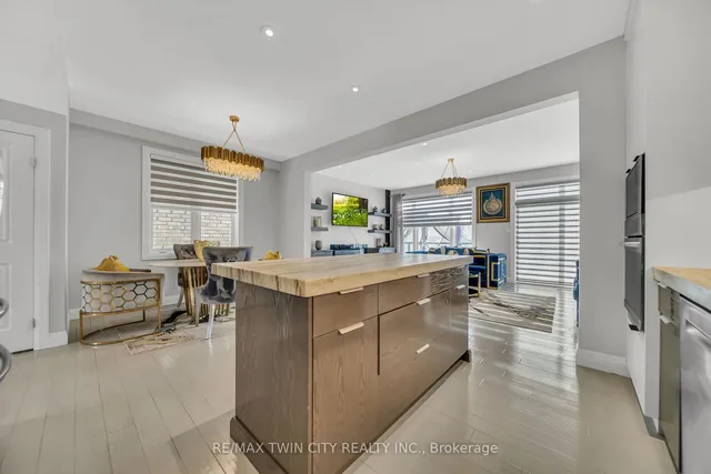 Additional image 7 of 114 Rivertrail Ave