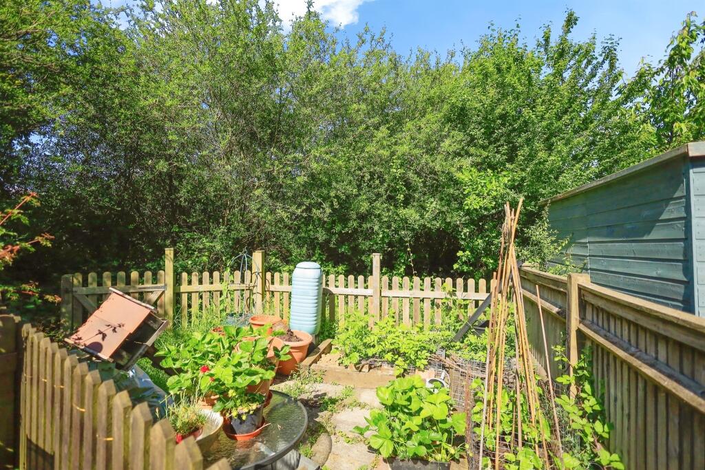 Additional image 10 of Farne Close, HAILSHAM