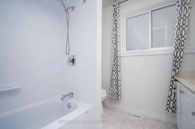 Additional image 22 of 65 Longsword Dr