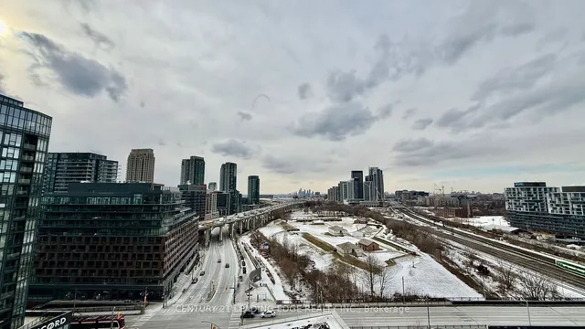 Additional image 8 of 170 Fort York Blvd Unit 1312