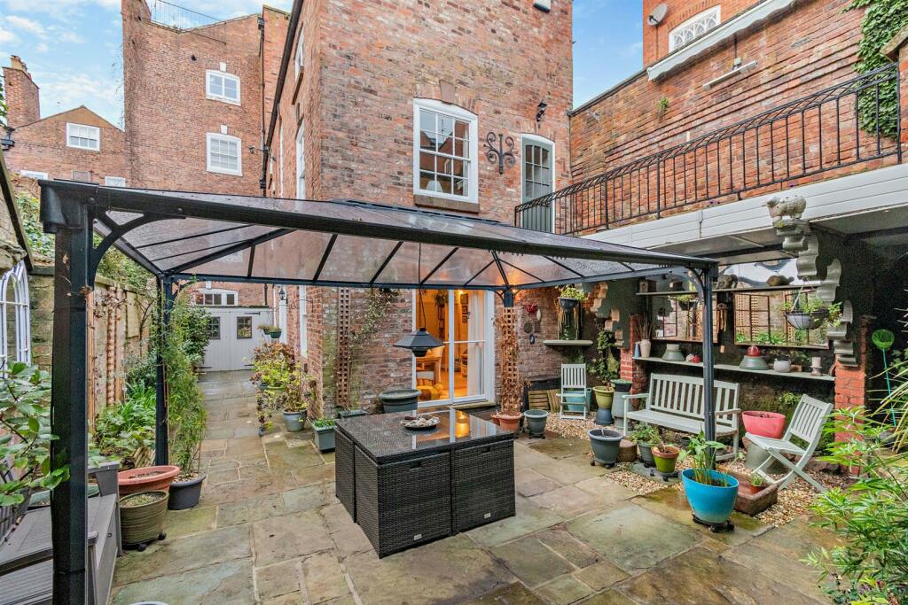 Additional image 4 of Town House, Lower Bridge Street, Chester