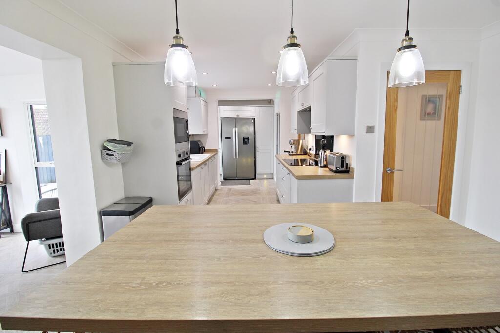 Additional image 11 of Tylcha Ganol, Tonyrefail, Porth, Rhondda Cynon Taff. CF39 8BY