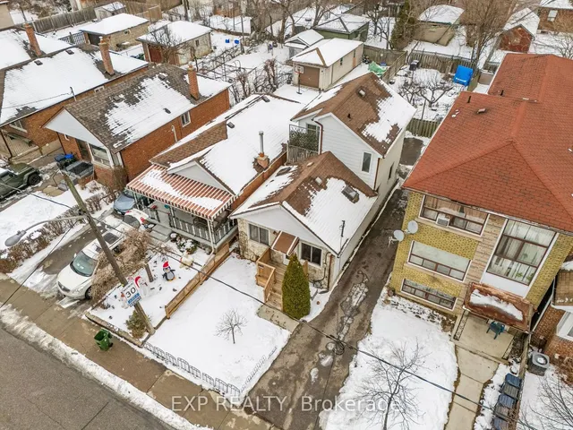 Additional image 4 of 892 Castlefield Ave