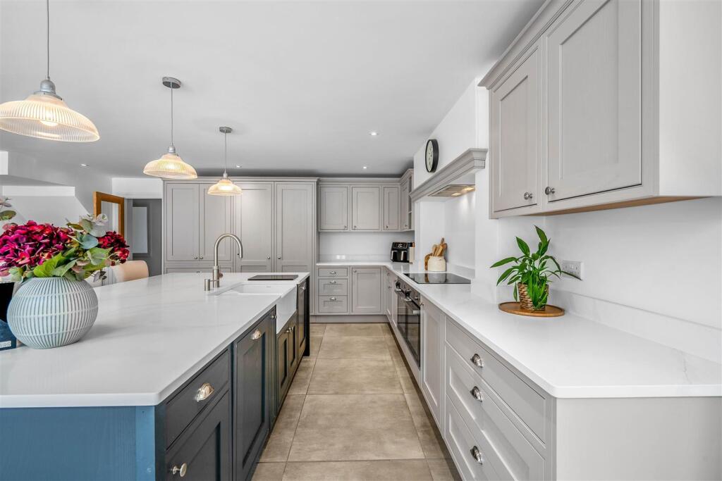 Additional image 5 of Streetly Crescent, Four Oaks, Sutton Coldfield