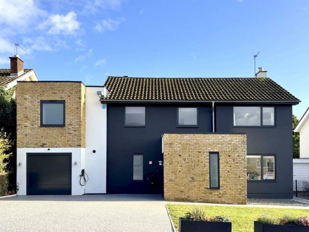 Robinswood Crescent, Penarth