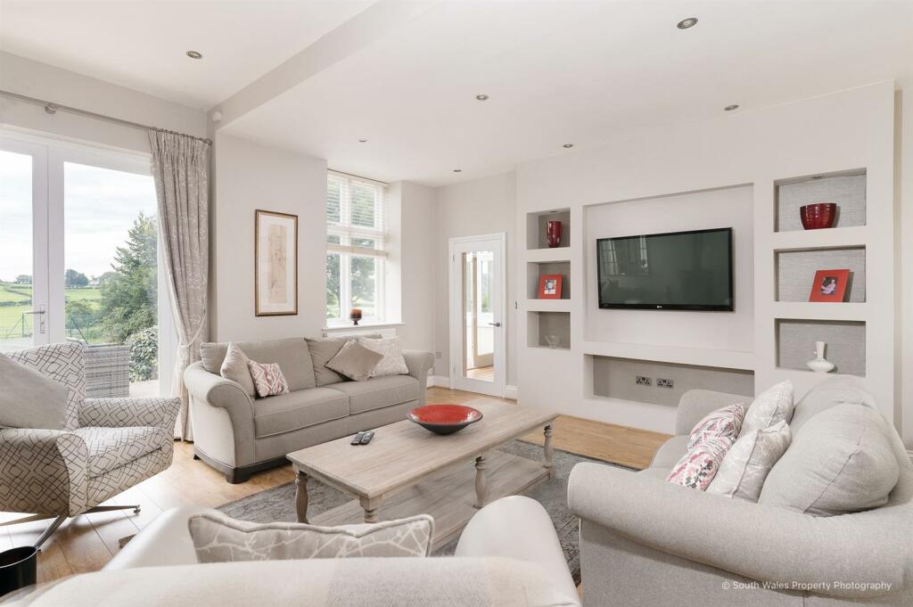 Additional image 5 of Broadway, Llanblethian, Cowbridge, Vale of Glamorgan, CF71 7EY