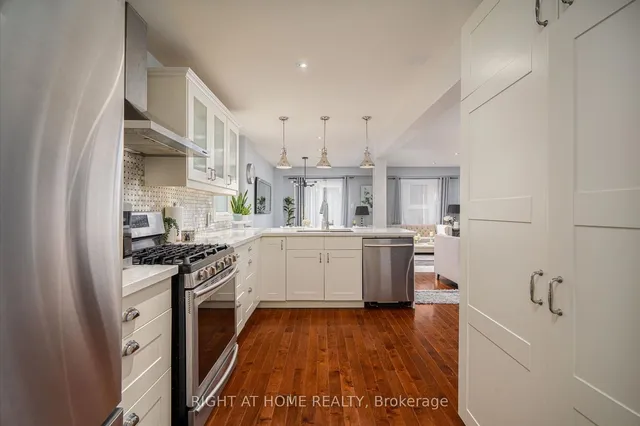 Additional image 11 of 65 Longsword Dr