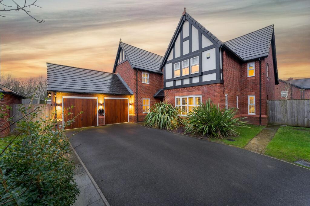 Spacious, Private, and Unrivalled Views Across Fields