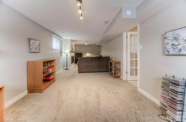 Additional image 31 of 94 Nipigon St