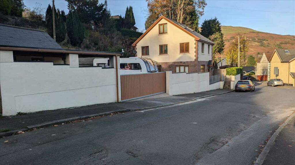 Additional image 35 of Ty Bwllfa, Farm Road, Pentre