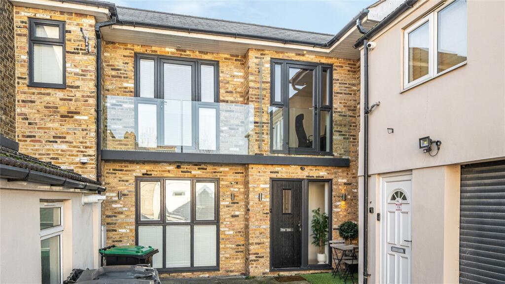 Additional image 19 of Birkbeck Road, Beckenham