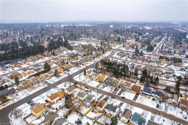 Additional image 50 of 371 Knightsbridge Cres