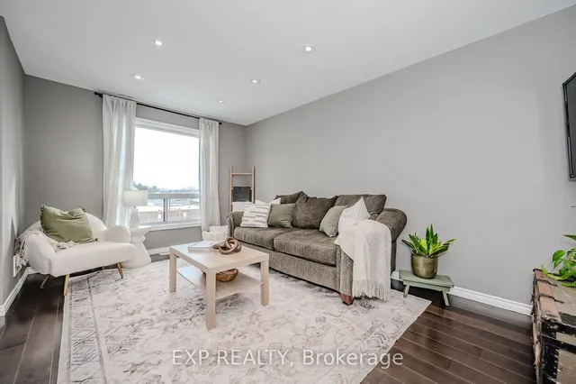 64 Bronte St Unit 11