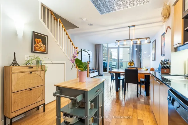 Additional image 3 of 36 Blue Jays Way Unit 714