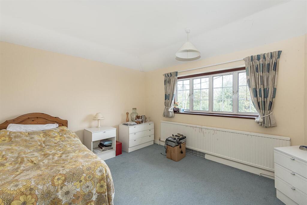 Additional image 9 of Roundwood Park, Harpenden