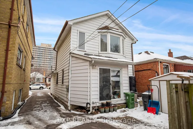 Additional image 6 of 892 Castlefield Ave