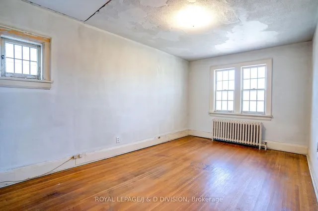 Additional image 23 of 27 Cortland Ave