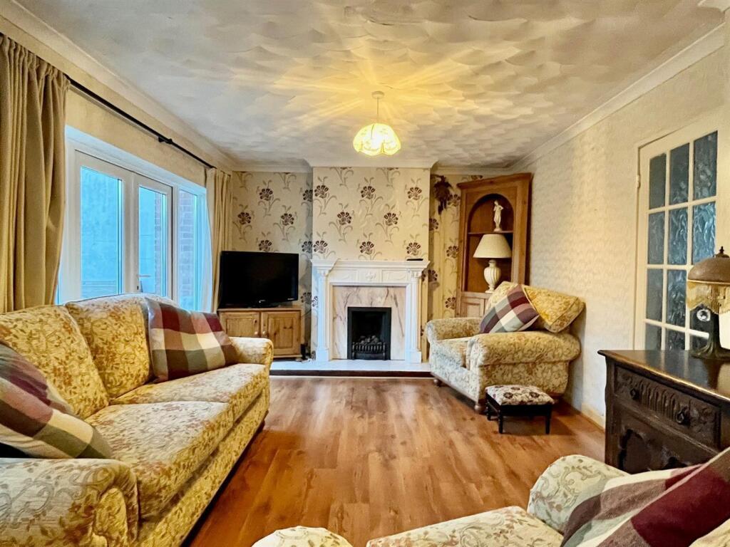 Additional image 2 of Hook Drive, Four Oaks