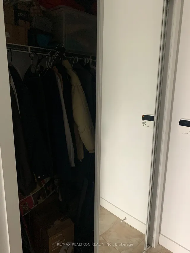 Additional image 10 of 14 York St Unit 1008