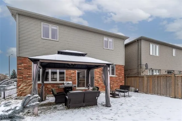 Additional image 32 of 39 Halo Street