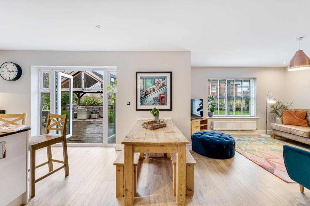 Additional image 7 of Spacious, Private, and Unrivalled Views Across Fields