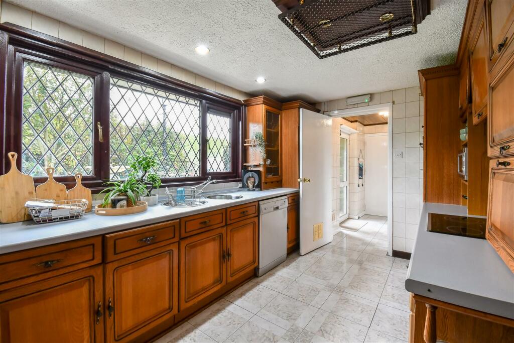 Additional image 9 of Viaduct View, Porthkerry, Rhoose