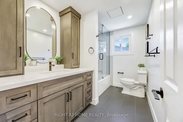 Additional image 7 of 650 Jennifer Cres