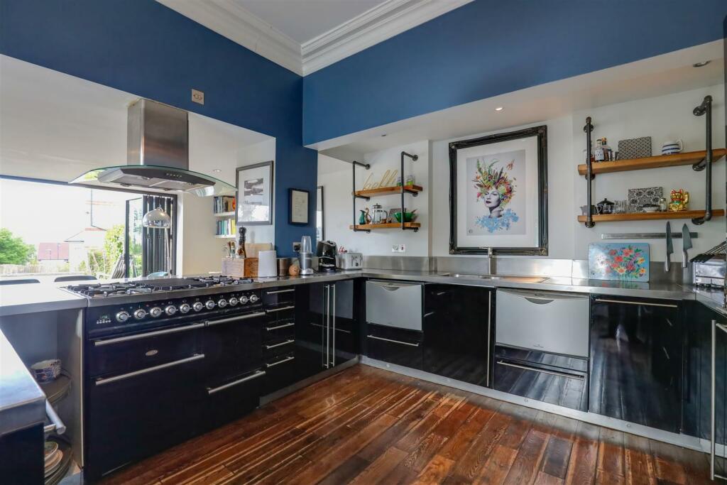 Additional image 5 of 1 St. Augustines Place, Penarth, CF64 1BJ