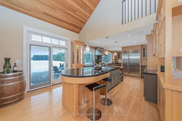 Additional image 11 of 13738 Sixth Line