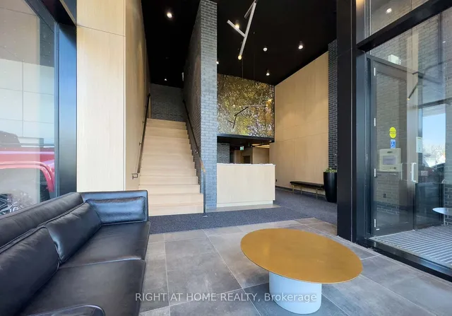 Additional image 5 of 7 Smith Cres Unit 301