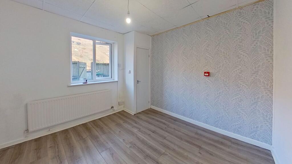 Additional image 10 of Flat 1 East Court, 171 East Road, Tylerstown, Ferndale, Mid Glamorgan, CF43 3BU