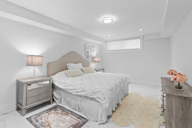 Additional image 28 of 185 Maxome Ave