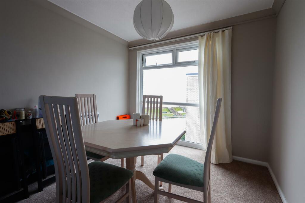 Additional image 10 of Sea Point, Barry